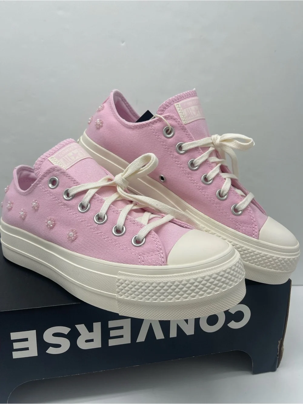 Converse CTAS LIFT OX NEW FOUND BLOOM/EGRET/EGRET Platform Sneakers A16108C